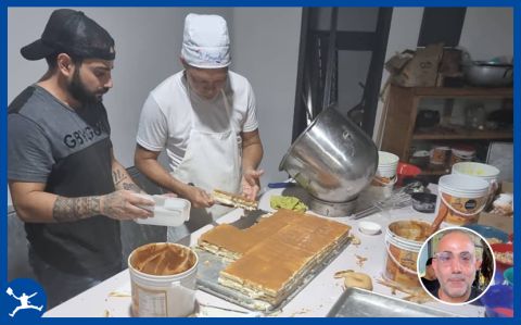 De la carne al postre: El valenciano que populariza con éxito el dulce de milhojas