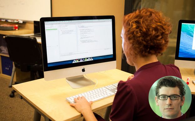 Nicholas Davis, miembro del comit&eacute; ejecutivo del Foro Econ&oacute;mico Mundial